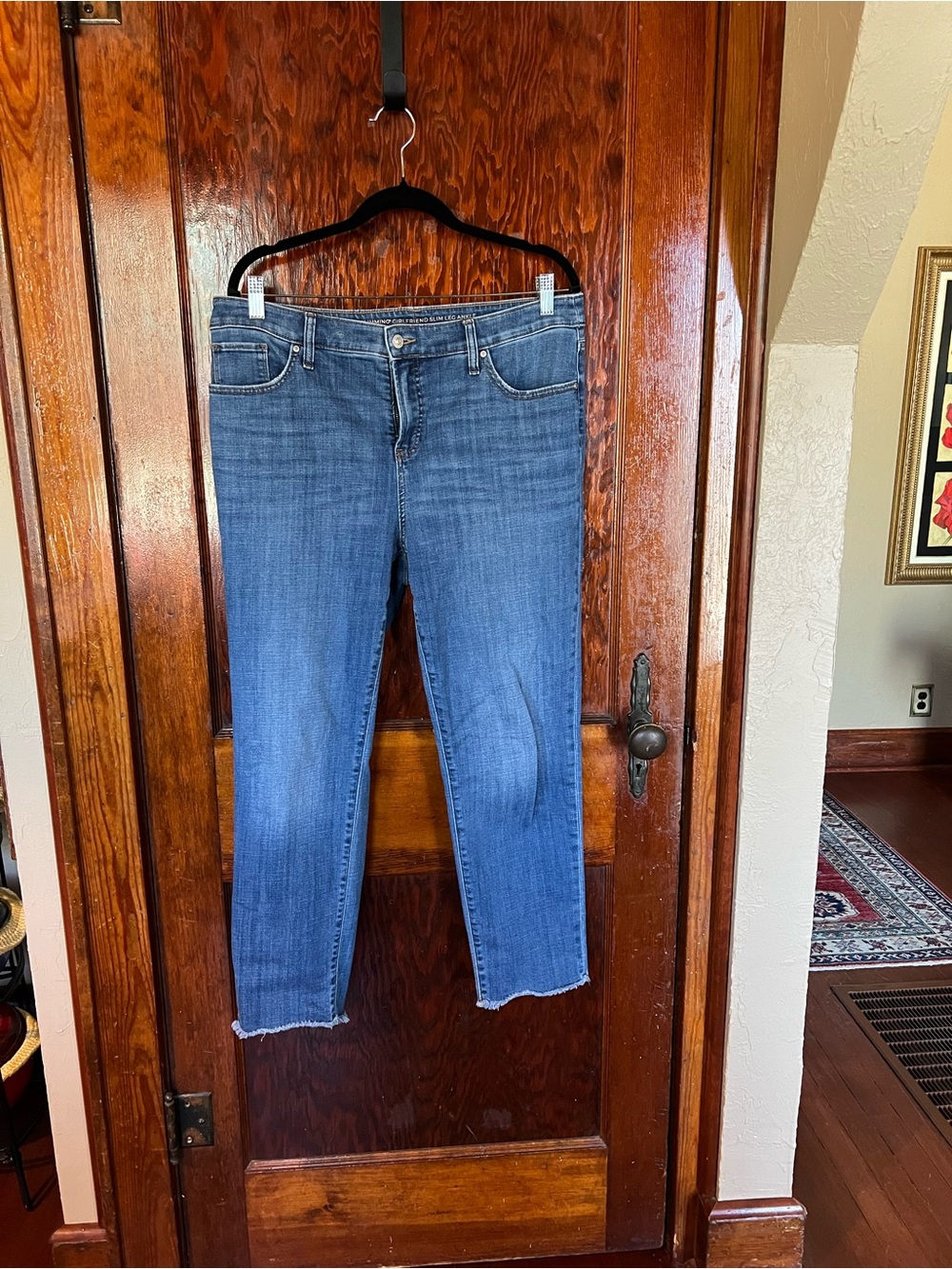 Chico's Cropped Ankle Jeans in Medium Blue Wash